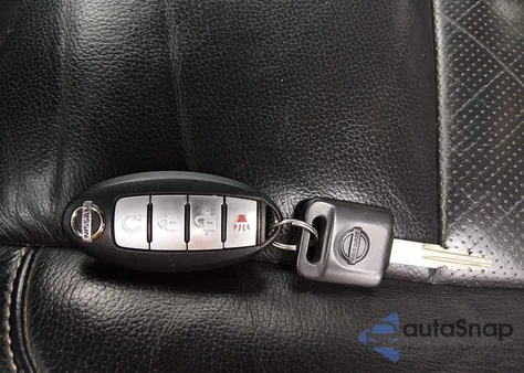 2016 Nissan Titan Xd Platinum Reserve Diesel/Pro-4X Diesel/S Diesel/Sl Diesel/Sv Diesel z USA, uszkodzony, nr VIN 1N6BA1F48GN502366